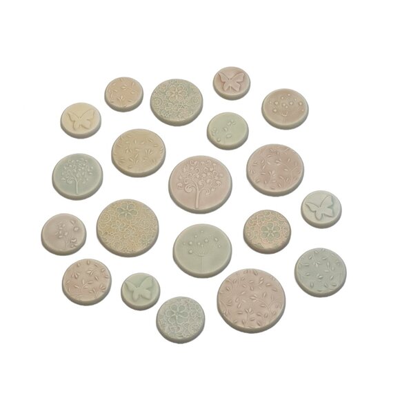 20 Magnets Floral Flower Nature Handmade Polymer Clay Multicolor Muted Pastel - Picture 3 of 9